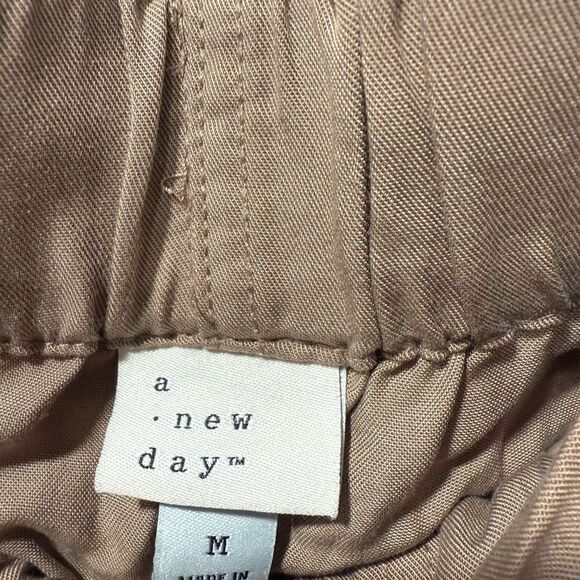 a new day beige pants - Picture 4 of 10